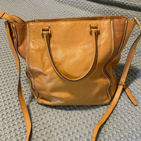 Large tan leather Micheal Kors - Picture 1 of 6